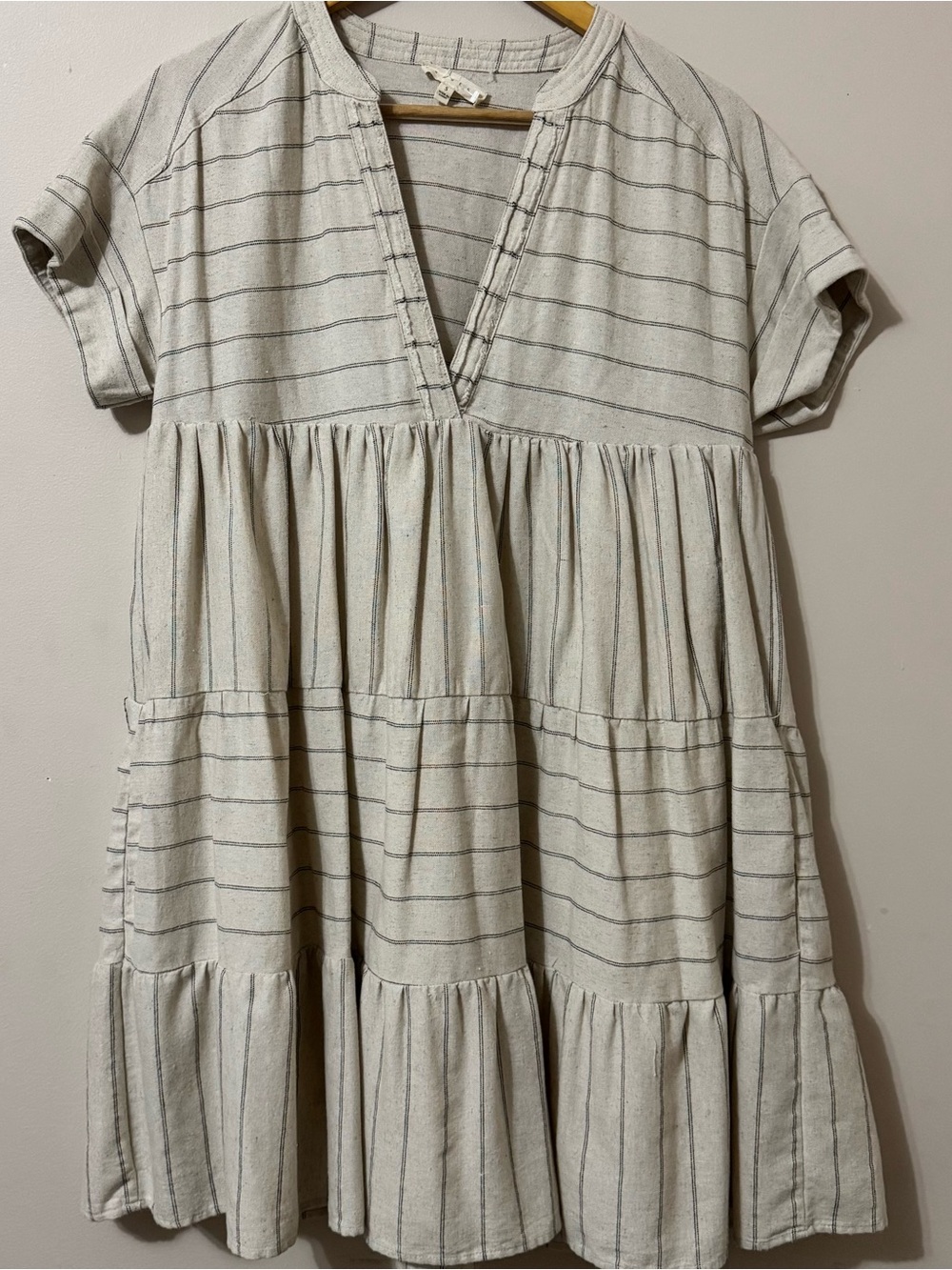 Promesa(S-M) maternity oversized tiered babydoll v-neck sand striped mini dress